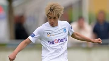 ヘンク伊東純也、開幕戦で早速アシスト！「股抜きクロス」がこれ