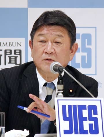 東京都内で講演する自民党の茂木幹事長＝25日午後