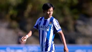 久保建英、頭を抱える…ソシエダ初ゴールに迫った未遂シーン
