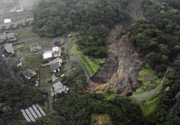 静岡県熱海市で発生した大規模土石流の起点＝2021年7月