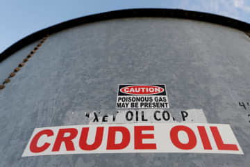 米テキサス州にある原油タンク＝2019年（ロイター＝共同）