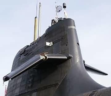 貨物船との衝突で損傷した海上自衛隊の潜水艦「そうりゅう」のかじ＝2020年（運輸安全委員会提供）