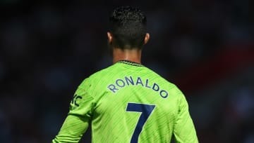ロナウドの駆け込み移籍、ナポリは256億円を要求か