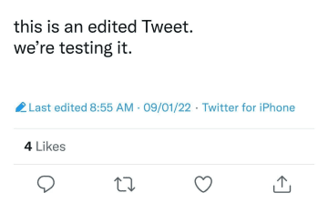 ツイッターの新機能によって編集された投稿（同社提供・共同）