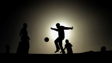 なんと13歳！英国で「最年少のサッカー選手」誕生…デビュー戦でアシスト