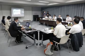 約40の商工会議所が大阪・関西万博の機運醸成に向けて、立ち上げた作業部会の初会合＝15日午後、大阪市