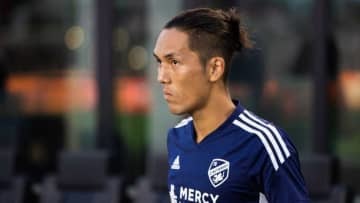 お団子ヘアの久保裕也、ボランチからトップ下へ！決めた「精密ミドル」がこれ