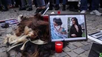 「人を簡単に殺すなんて恥を知れ」イラン代表FW、女性死亡への抗議デモを支持