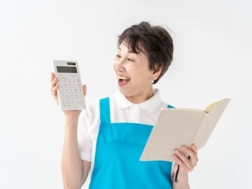 万が一にも下流老人にならないために、50代でどんな備えをすればいいのでしょうか？ 50代でプラス1000万円貯める方法と合わせてご説明します。