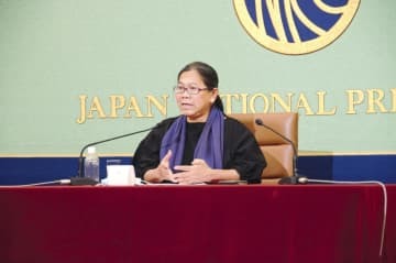記者会見する国連のセシリア・ヒメネスダマリー特別報告者＝7日、東京都千代田区
