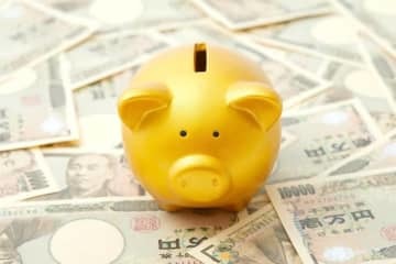 ゆうちょ銀行が取り扱う金融商品の中で、とくにお金を貯めるときにおすすめの商品を紹介します。ゆうちょ銀行のメリットを生かして、手堅い資産を築きましょう。