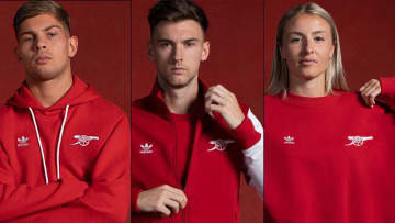 スニーカーも登場！アーセナル、「adidas Originals」新作レトロウェアを発表