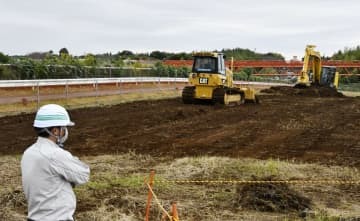 成田国際空港会社が着手した東関東自動車道の移設工事現場＝19日午前、千葉県成田市