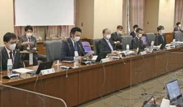 財務省で開かれた全国財務局長会議＝1日午前
