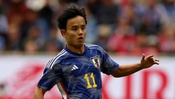 肩脱臼の久保建英、W杯前に復帰へ！ソシエダ監督が注目発言