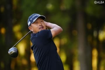単独首位で決勝ラウンドにコマを進めた岩田寛（撮影：上山敬太)