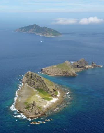 沖縄県・尖閣諸島＝2011年6月