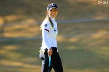 吉田優利の年間トップ10回数は2位の18回（撮影：鈴木祥)