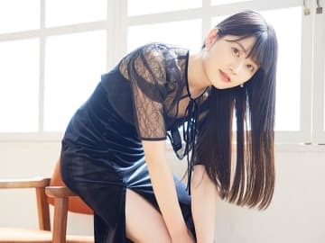 上目遣いがたまらない！黒髪・清純派美女21歳の意外すぎる趣味とは