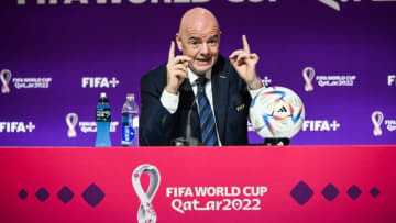 イジメ被害告白のFIFA会長、W杯開催のカタールを猛烈擁護…「謝罪せよ」