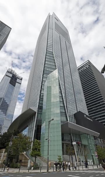 ADKホールディングスが入るビル＝10月、東京都港区