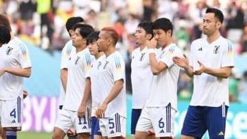 日本代表、W杯劇的勝利のあとに…ロッカールームに折り鶴を残す