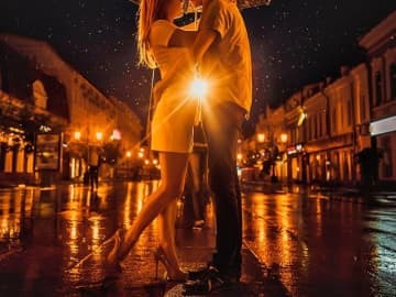 深夜までデートしても、彼にタクシーに押し込まれる…。「好き」と言うのに交際しない男の本心とは