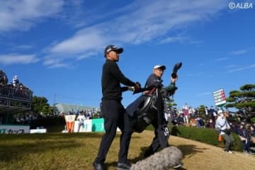 小平智が首位からスタート（撮影：米山聡明)