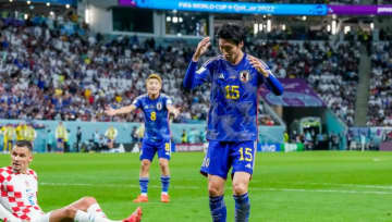 W杯日本代表、鎌田大地を交代　元イングランド代表「驚いた…秀逸だったのに」