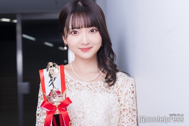 「MISS OF MISS CAMPUS QUEEN CONTEST 2023」でグランプリを獲得した宮本李菜（C）モデルプレス