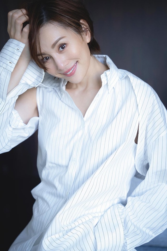 米倉涼子（C）光文社／週刊FLASH 写真：中村和孝