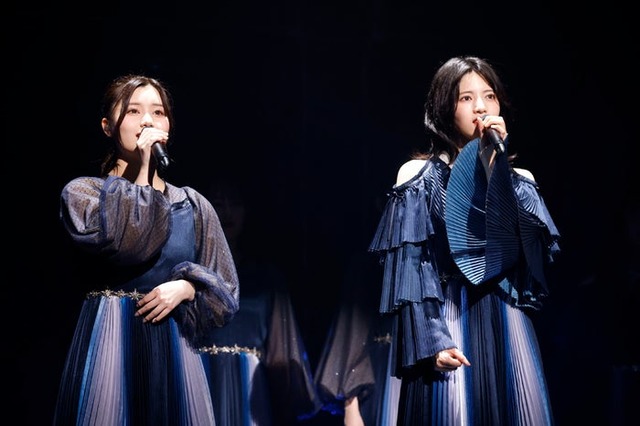 伊藤理々杏、林瑠奈／乃木坂46「32ndSGアンダーライブ」より（提供写真）