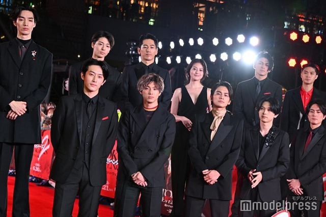 （後列）清水尋也、高杉真宙、永山絢斗、今田美桜、眞栄田郷敦、磯村勇斗（前列）杉野遥亮、山田裕貴、北村匠海、吉沢亮、間宮祥太朗（C）モデルプレス（C）モデルプレス