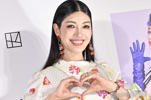 「Let’s Do アンミカ！アンミカのポジティブ相談室」発売記念会見に出席したアンミカ（C）モデルプレス