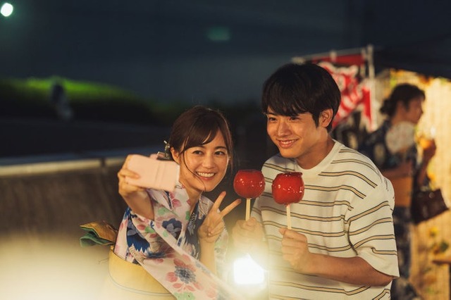 生田絵梨花、赤楚衛二「こっち向いてよ向井くん」第3話より（C）日本テレビ