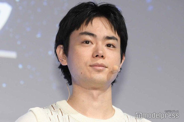 新商品発表会に登壇した菅田将暉（C）モデルプレス