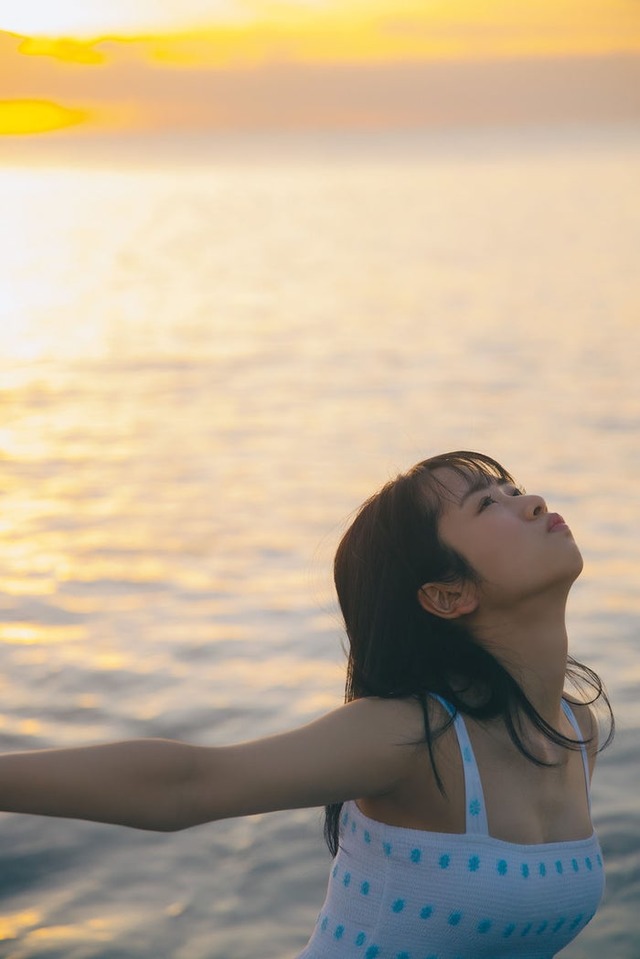 上村ひなの／撮影：藤原宏