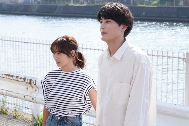 森七菜、間宮祥太朗「真夏のシンデレラ」第4話より（C）フジテレビ