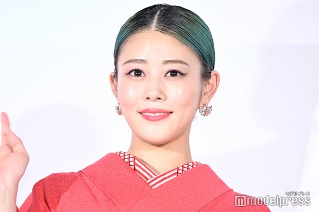 映画『バービー』ジャパンプレミアイベントに登壇した高畑充希（C）モデルプレス