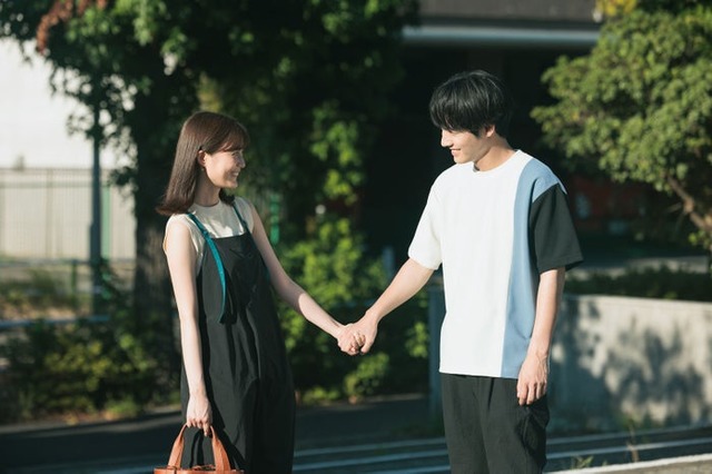 生田絵梨花、赤楚衛二「こっち向いてよ向井くん」第6話より（C）日本テレビ