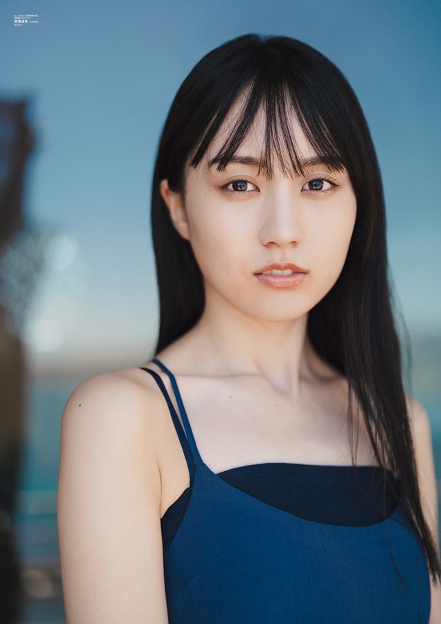 賀喜遥香「B.L.T.」10月号別冊付録：両面超ビッグポスター（表）