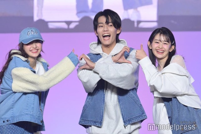 加藤栞、日向亘、藤村木音（C）モデルプレス