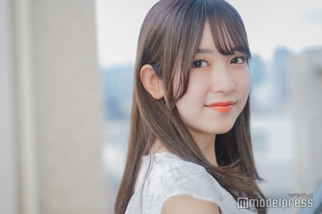 モデルプレスのインタビューに応じた加藤怜さん（C）モデルプレス