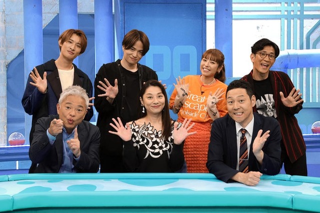（前列左から）恵俊彰、小池栄子、東野幸治（後列左から）向井康二、菊池風磨、若槻千夏、柴田英嗣（C）フジテレビ