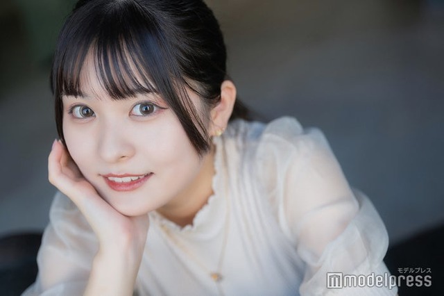 モデルプレスのインタビューに応じた入山七菜さん（C）モデルプレス