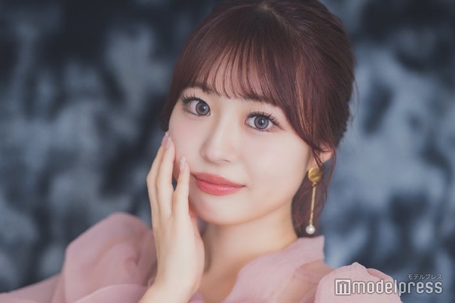 モデルプレスのインタビューに応じた山根みなみさん（C）モデルプレス