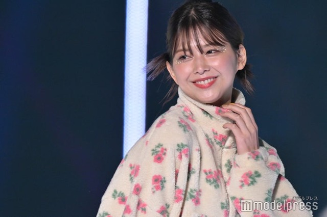 渡邉理佐（C）モデルプレス