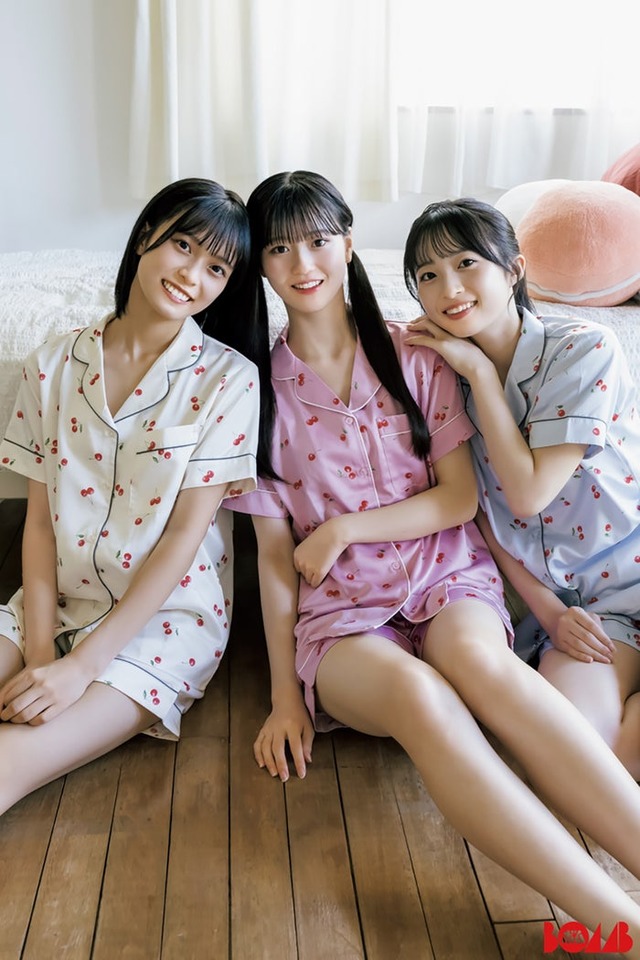 秋山由奈・新井彩永・八木愛月／モデルプレス独占カット（提供写真）