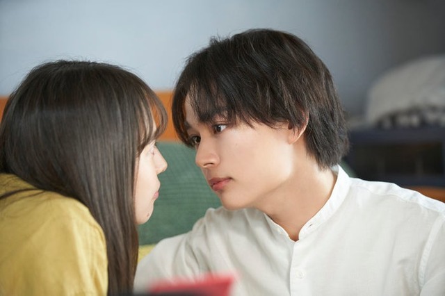 井桁弘恵、大西流星「紅さすライフ」最終話より（C）NTV・J Storm