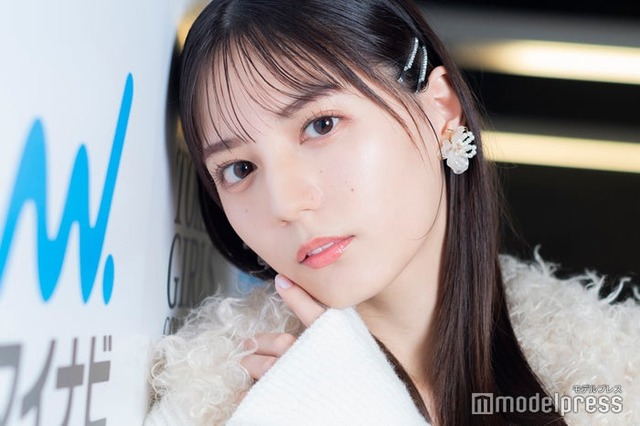 モデルプレスのインタビューに応じた小坂菜緒（C）モデルプレス